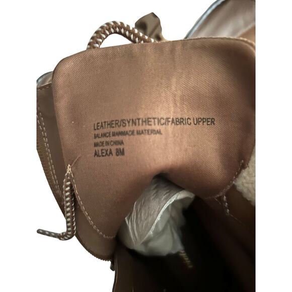 NWOB-NWI Violet & Red Alexa Suede/Leather Fleece Trim Lug Combat Brown Boot-Sz 8 - Picture 9 of 9